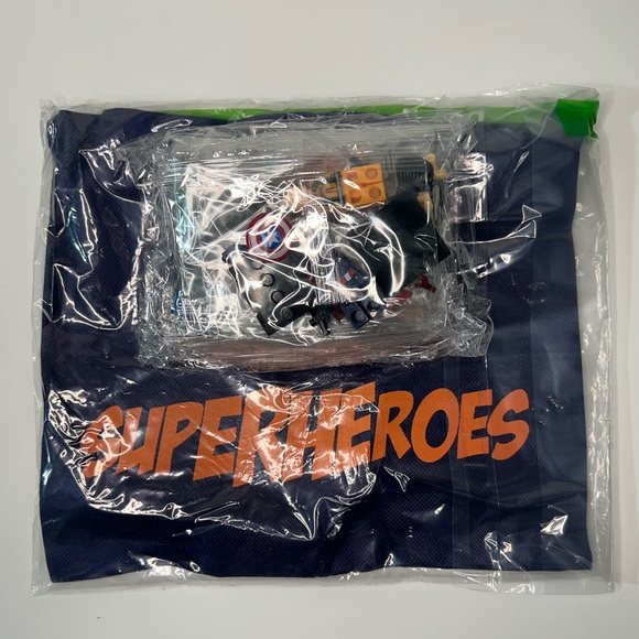 Superhero Lego Mini Building Block Action Figures 8PC With Pouch - Picture 4 of 8